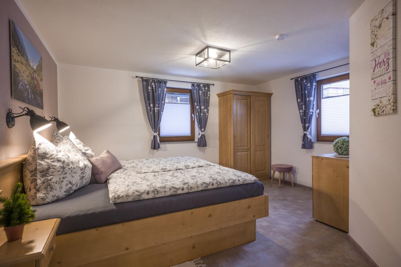 Hof Neuhaus Apartment Майерхофен Екстериор снимка