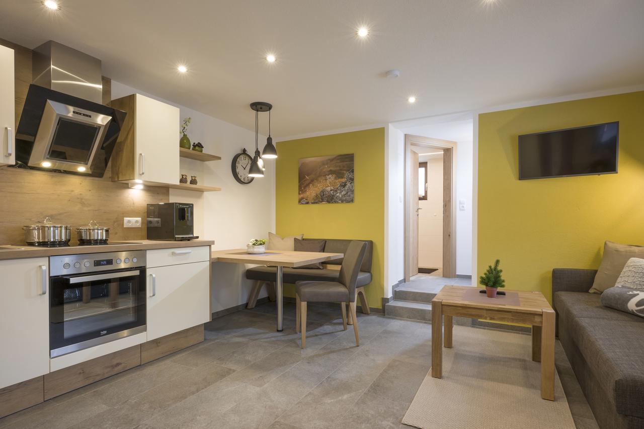 Hof Neuhaus Apartment Майерхофен Екстериор снимка